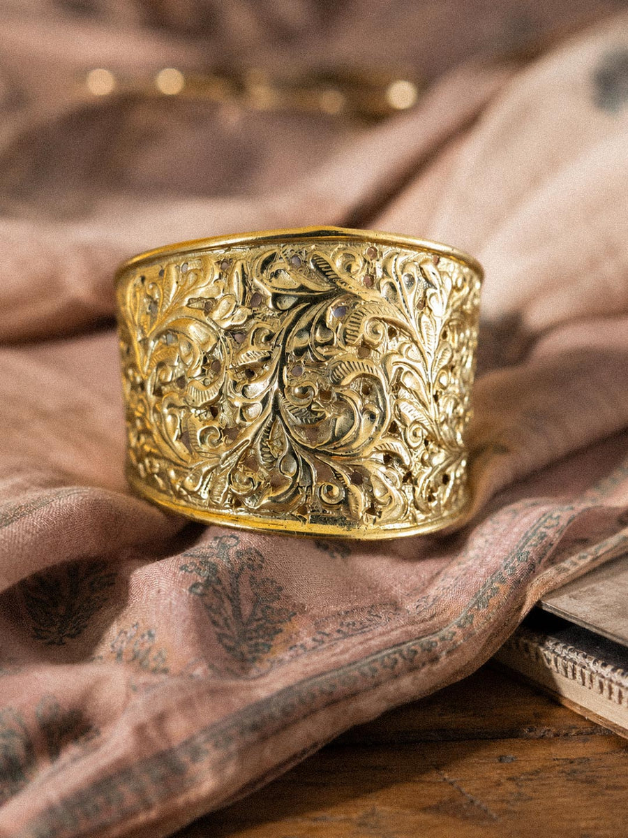 DHANAPATI Cuff