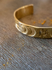 bracelet laiton indien gravé Lune et Soleil