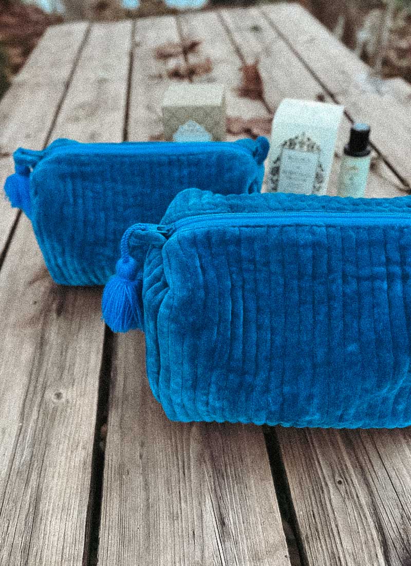 CHARLY Velvet Beauty Bag